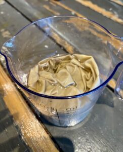 ZO MAAK JE EEN TANNINELAKEN