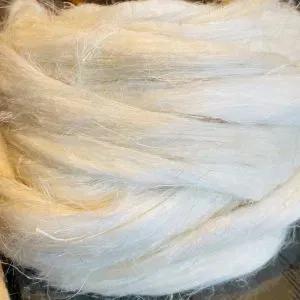 Linnen in lont – Natuurlijke vlasvezel voor vilten & natuurlijk verven. 