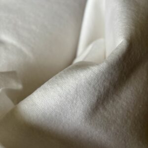 Ontdek flanel voor ecoprint: 100% katoen, dubbelzijdig geruwd en absorberend. Ideaal voor kleurlakens, tanninelakens en natuurlijk verven.