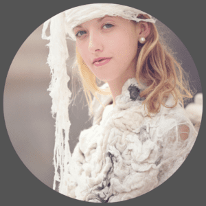 Ontdek zacht vilt stoere structuren in deze workshop. Leer werken met wol, lagen en reliëf en maak unieke vilten werkstukken.