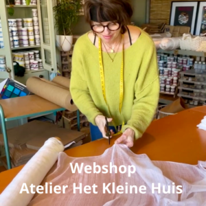 webshop atelier het kleine huis ... stoffen en verf voor transparant vilt en ecoprint. NATUURLIJKE VERFSTOFFEN EN LANDSCAPES VERF VOOR ZIJDE, WOL EN KATOEN Rachel van der Weerd 
